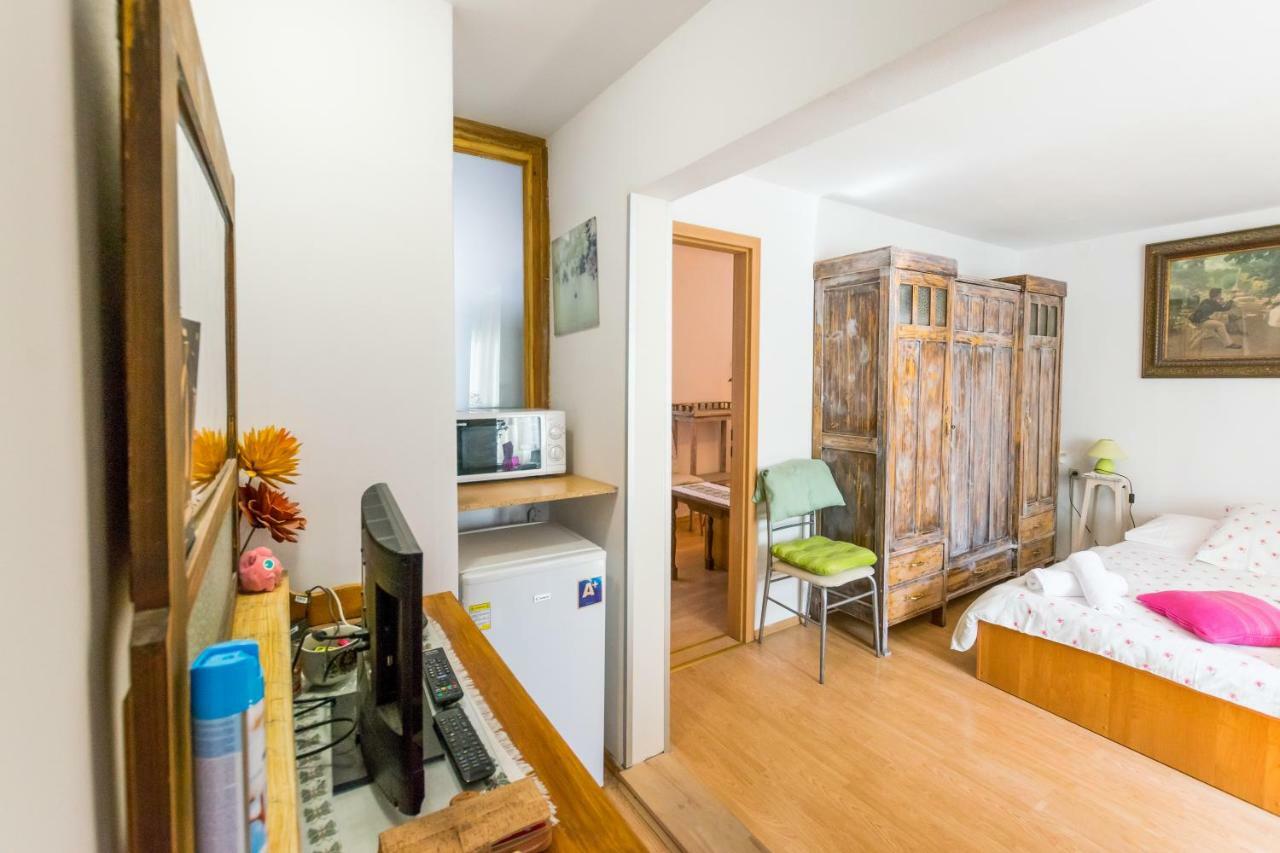 Beautiful Rustical Apt Ana In The Heart Of Rovinj Exterior foto
