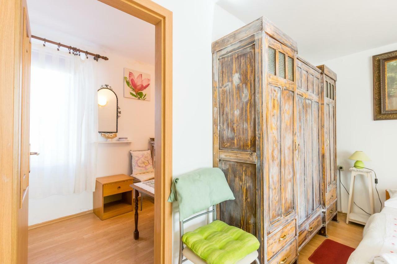 Beautiful Rustical Apt Ana In The Heart Of Rovinj Exterior foto