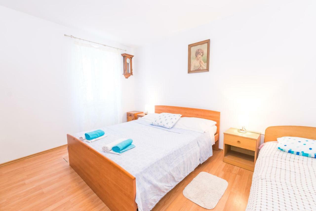 Beautiful Rustical Apt Ana In The Heart Of Rovinj Exterior foto