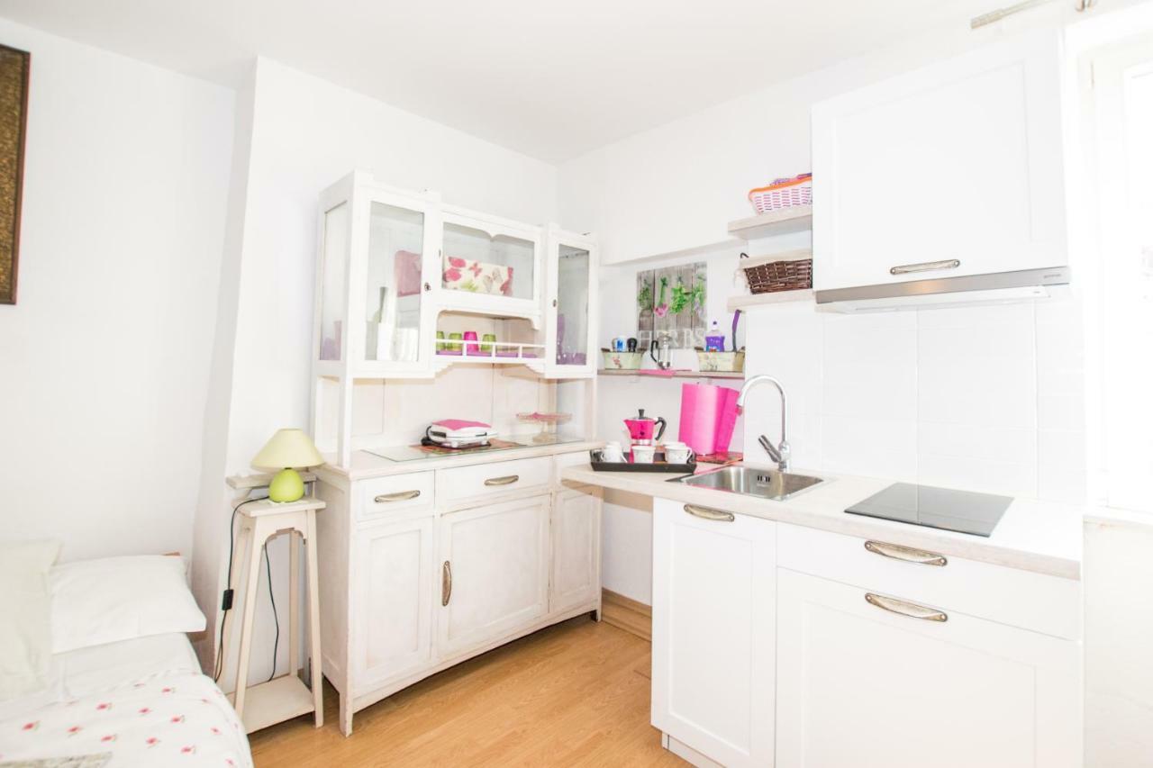 Beautiful Rustical Apt Ana In The Heart Of Rovinj Exterior foto