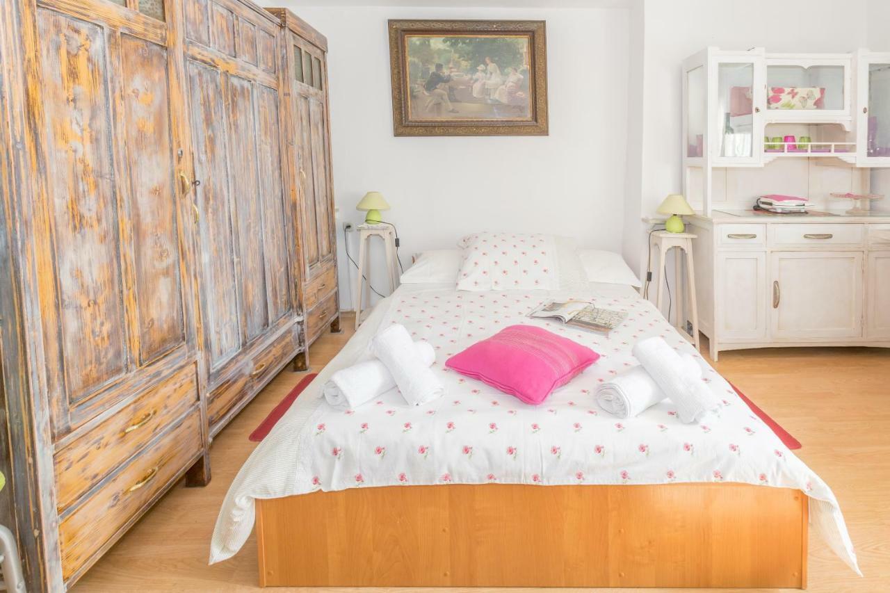 Beautiful Rustical Apt Ana In The Heart Of Rovinj Exterior foto